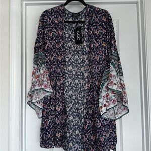 GiGiO Blue Floral Kimono NWT Size Medium